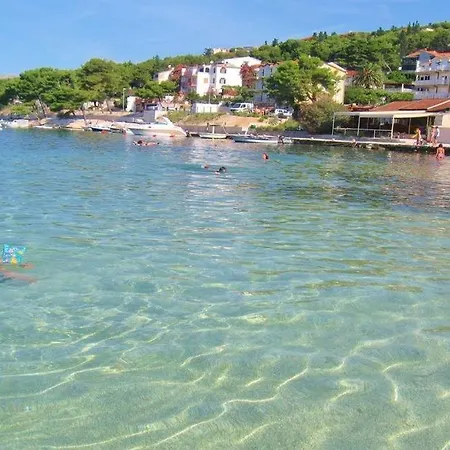 Lejlighed In With Sea View, Balcony, Air Conditioning, Wi-fi Trogir
